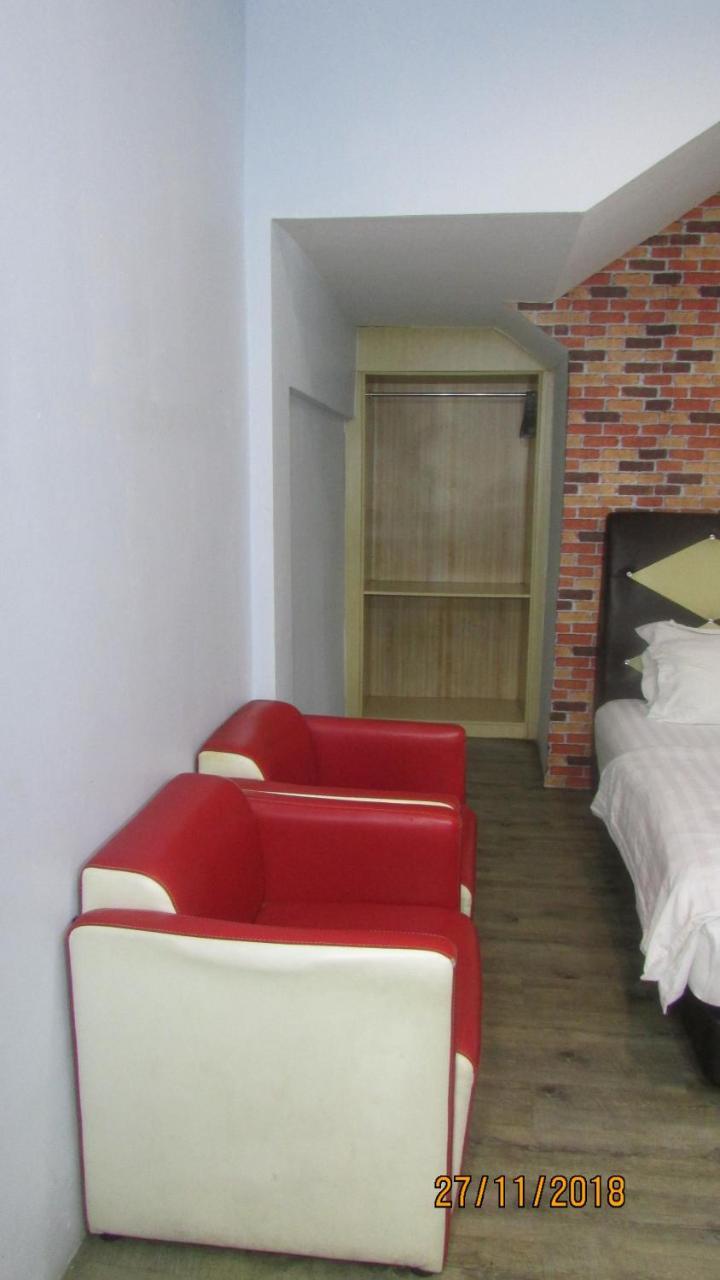Hotel Zamburger بينتونغ المظهر الخارجي الصورة